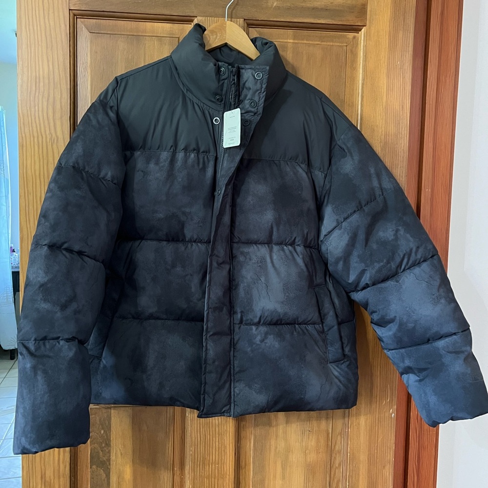 NWT Fabletics Essential Puffer, Medium (8), Onyx Smudge - Picture 5 of 7